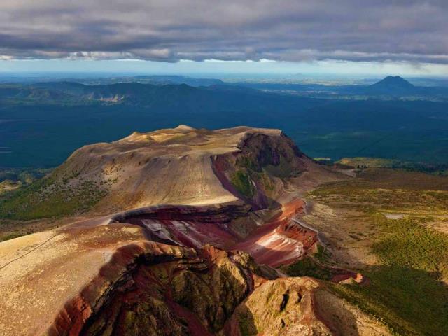 塔拉韦拉火山，新西兰北岛