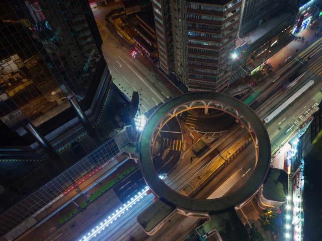 湾仔区的行人天桥，香港