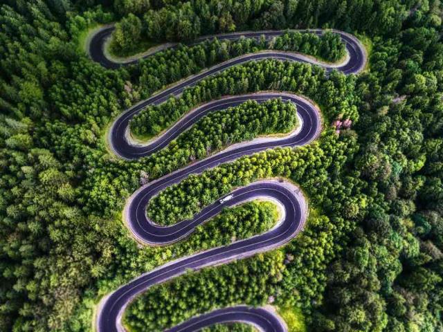 特兰西瓦尼亚的川斯发格拉山公路，罗马尼亚