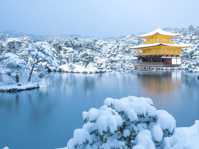 冬天的金阁寺，日本京都