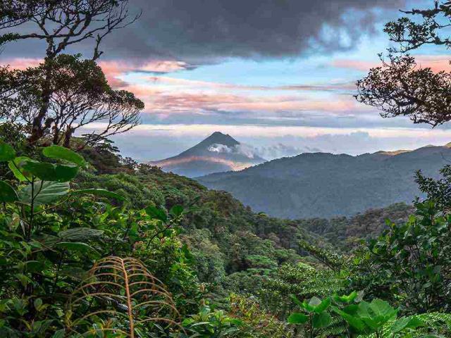 阿雷纳尔火山，蒙泰韦尔德，哥斯达黎加