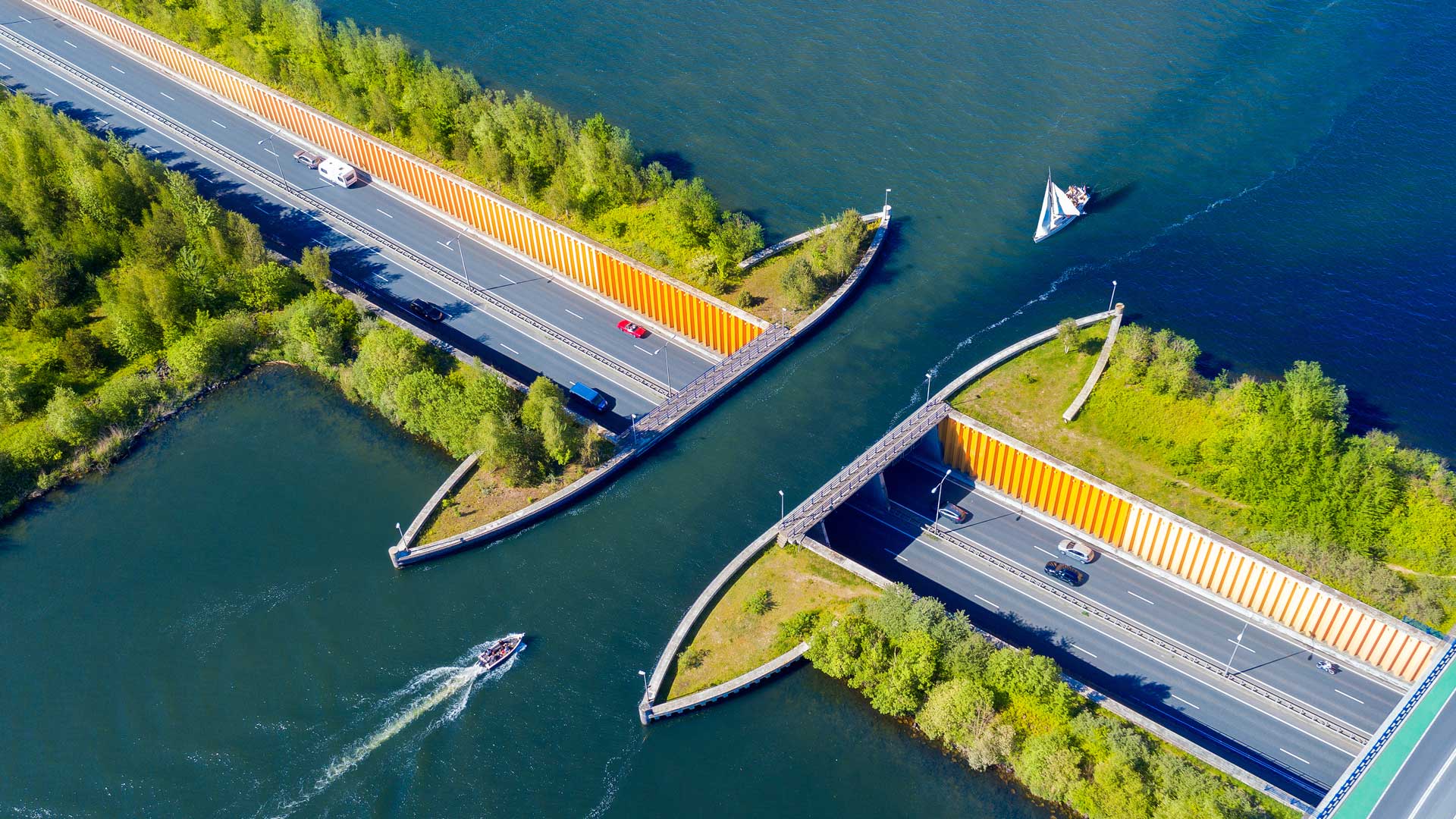 费吕沃湖水道桥，荷兰