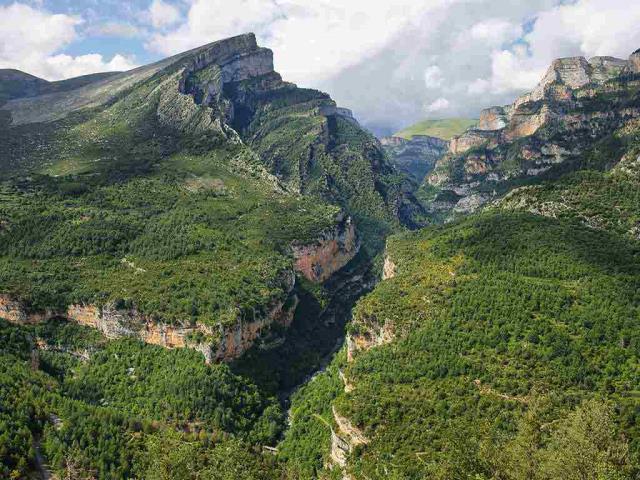 阿尼斯克洛峡谷，奥德萨和佩尔迪多山国家公园，韦斯卡，西班牙