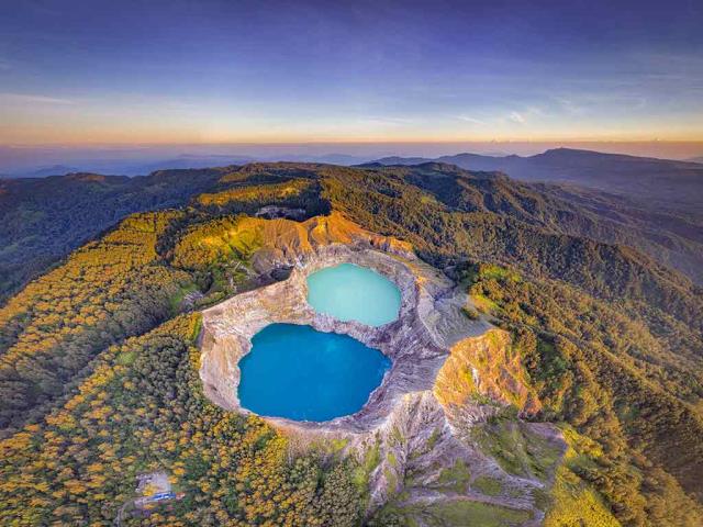 克里穆图的火山口湖，弗洛勒斯岛，印度尼西亚