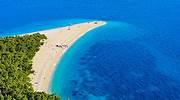 克罗地亚，布拉奇岛上的金角海滩 (Zlatni Rat)