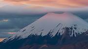 玻利维亚与智利边境上的帕里纳科塔火山